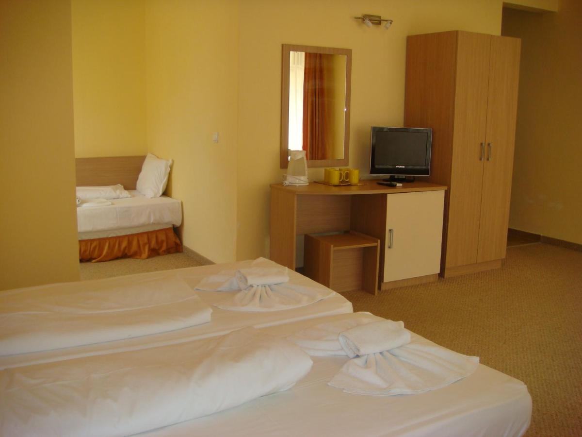 Тропикана Hotel Primorsko Exterior foto